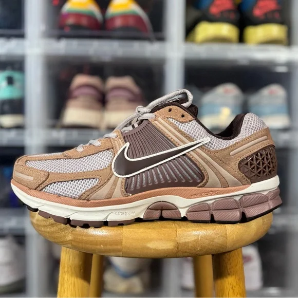 Nike Air Zoom Vomero 5 ‘Dusted Clay’ - Picture 3 of 5